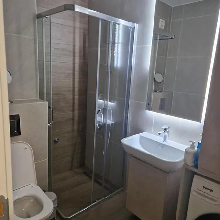 Apartament Luxury Getaway With Comfort! Belgrad