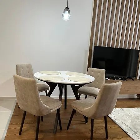 Luxury Getaway With Comfort!